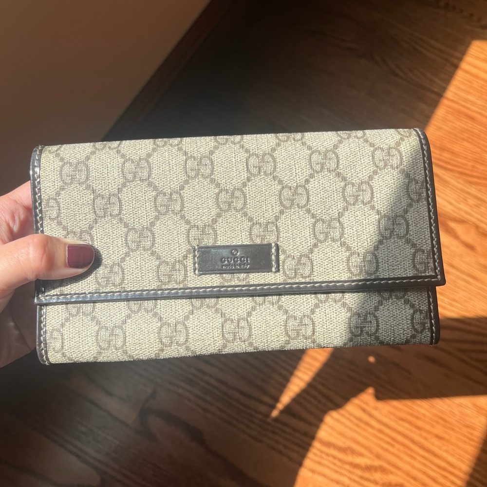 Authentic Gucci Wallet 💫